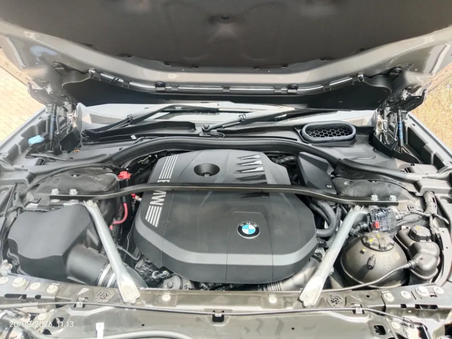 Foto Mobil Bekas Mesin BMW 735i 3.0 Limousine tahun 2024