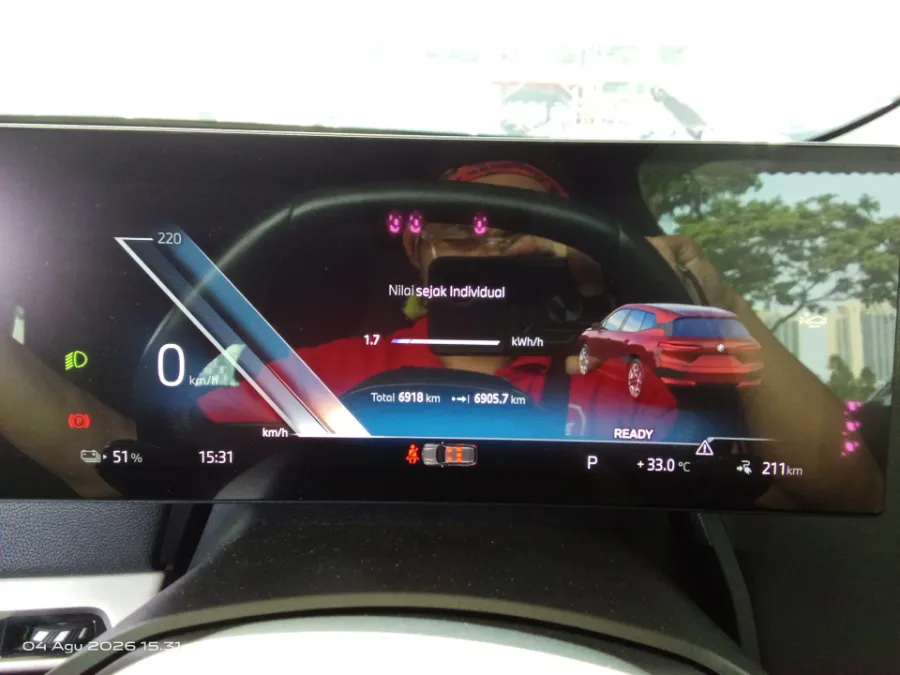Foto Mobil Bekas Odometer BMW IX XDRIVE 40 tahun 2023