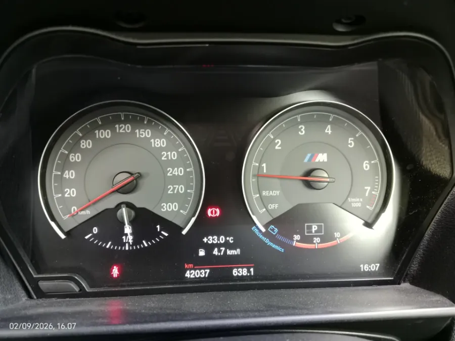 Foto Mobil Bekas Odometer BMW M2 3.0 tahun 2017