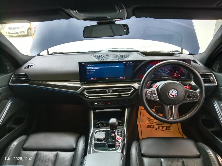Foto Mobil Bekas Dashboard BMW M3 3.0 tahun 2023