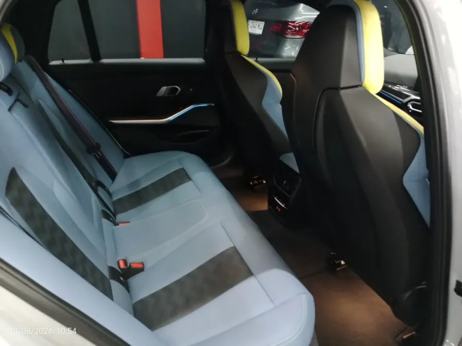 Foto Mobil Bekas Kabin Belakang BMW M3 Competition 3.0 xDrive tahun 2024