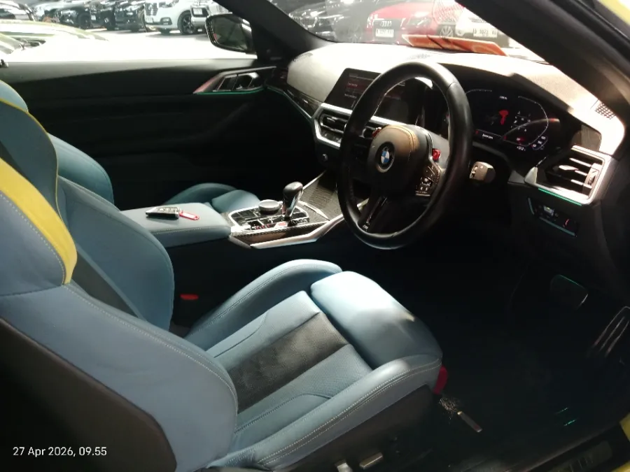 Foto Mobil Bekas Kabin Depan BMW M4 3.0 tahun 2022