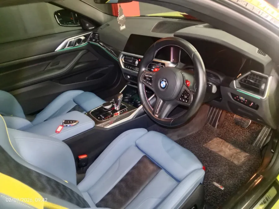 Foto Mobil Bekas Kabin Depan BMW M4 3.0 tahun 2022