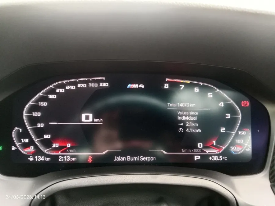 Foto Mobil Bekas Odometer BMW M4 3.0 tahun 2022