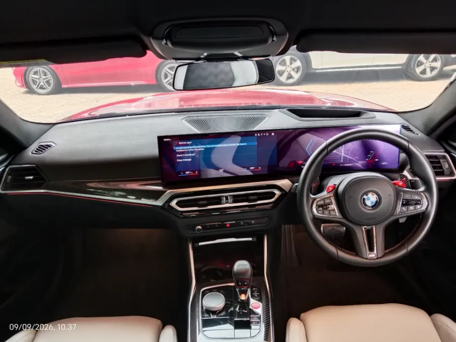 Foto Mobil Bekas Dashboard BMW M4 3.0 tahun 2023