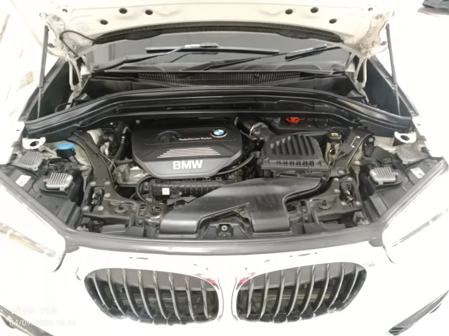 Foto Mobil Bekas Mesin BMW X1 1.5 Sdrive18i tahun 2017