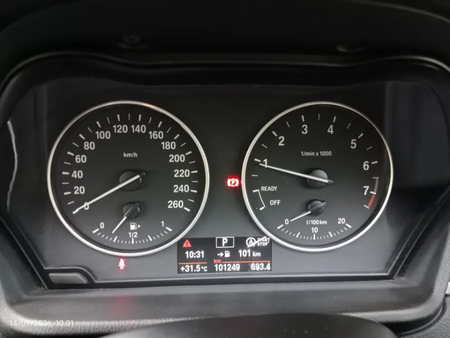 Foto Mobil Bekas Odometer BMW X1 1.5 Sdrive18i tahun 2017