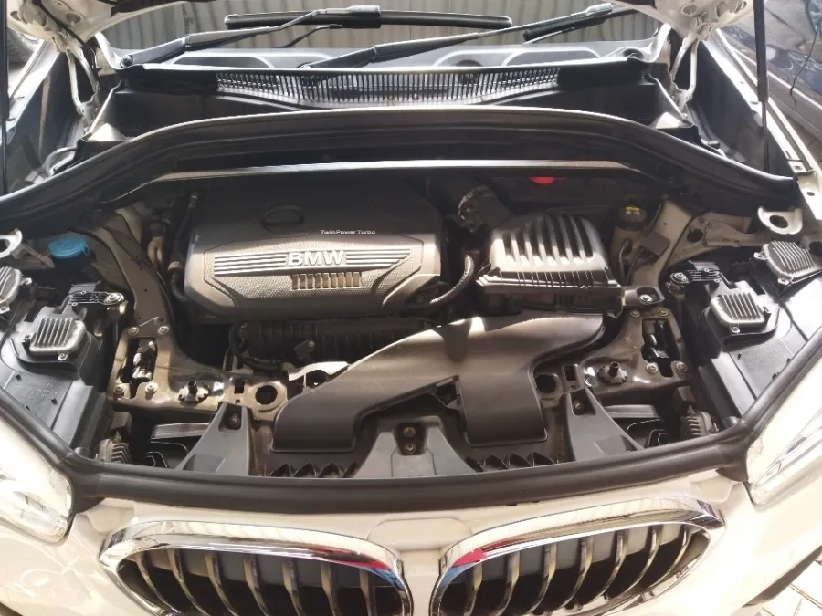 Foto Mobil Bekas Mesin BMW X1 1.5 Sdrive18i tahun 2018