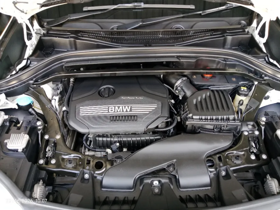 Foto Mobil Bekas Mesin BMW X1 1.5 Sdrive18i tahun 2019