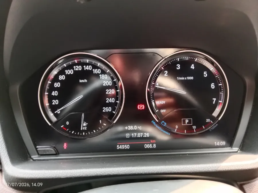 Foto Mobil Bekas Odometer BMW X1 1.5 Sdrive18i tahun 2019