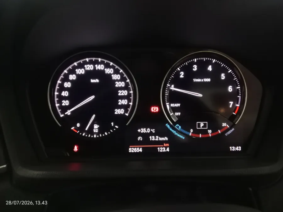 Foto Mobil Bekas Odometer BMW X1 1.5 Sdrive18i tahun 2019