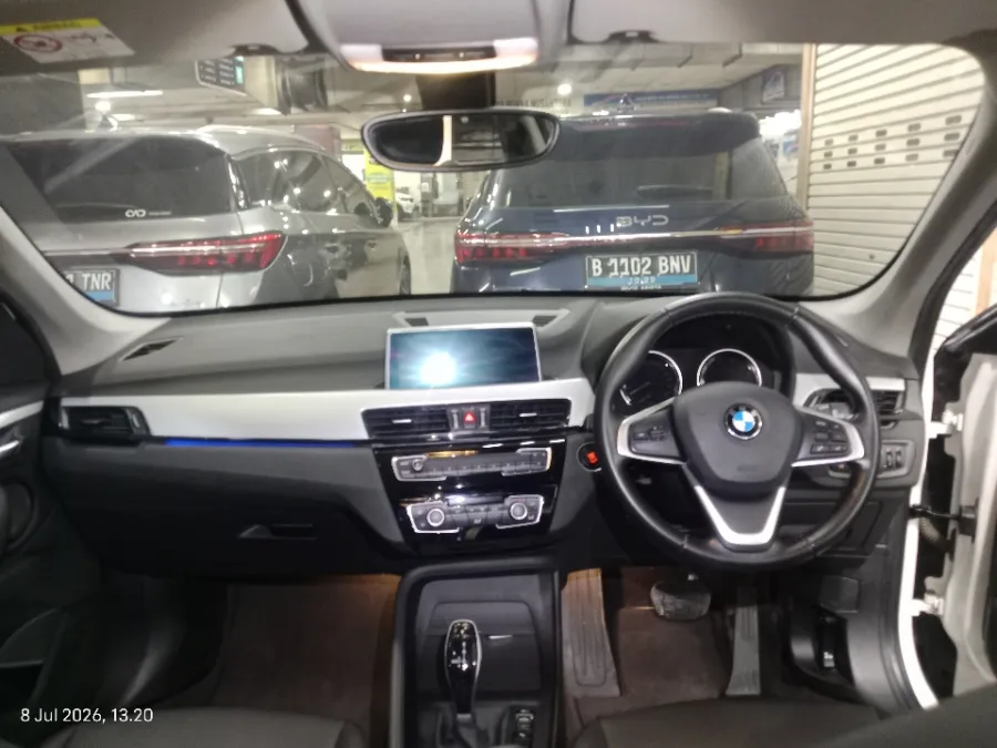 Foto Mobil Bekas Dashboard BMW X1 1.5 Sdrive18i tahun 2021