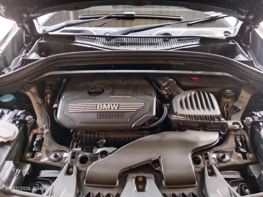 Foto Mobil Bekas Mesin BMW X1 1.5 Sdrive18i tahun 2021