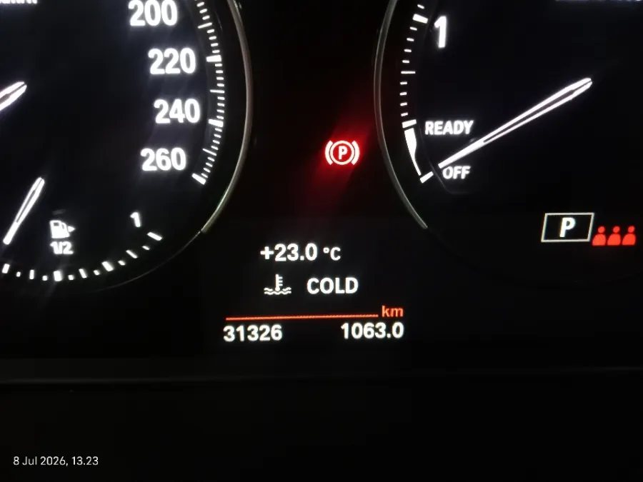 Foto Mobil Bekas Odometer BMW X1 1.5 Sdrive18i tahun 2021