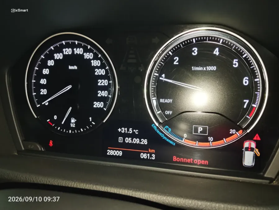 Foto Mobil Bekas Odometer BMW X1 1.5 Sdrive18i tahun 2021