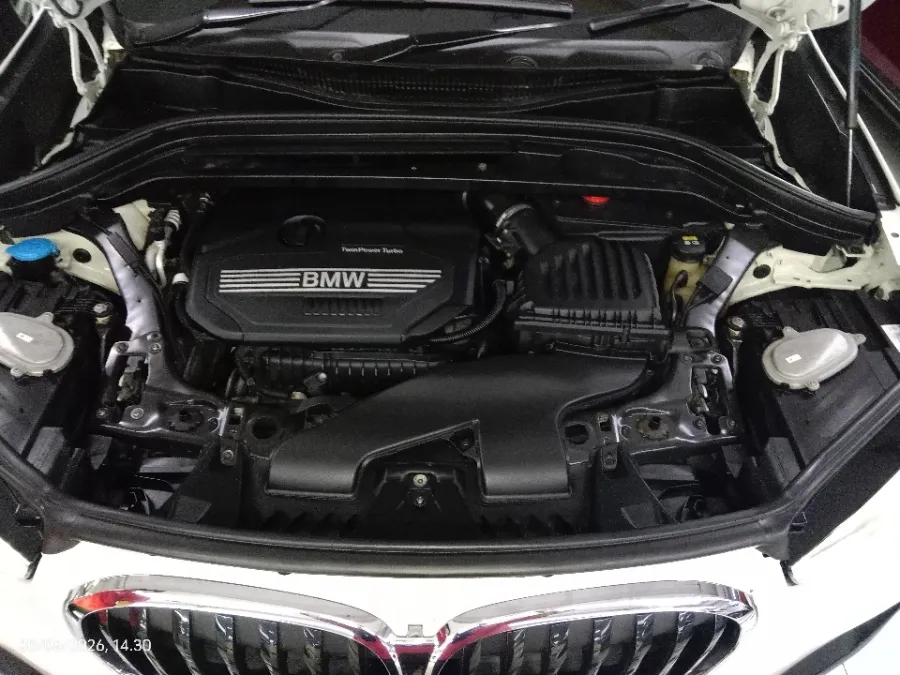 Foto Mobil Bekas Mesin BMW X1 1.5 Sdrive18i tahun 2022