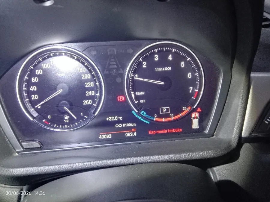 Foto Mobil Bekas Odometer BMW X1 1.5 Sdrive18i tahun 2022