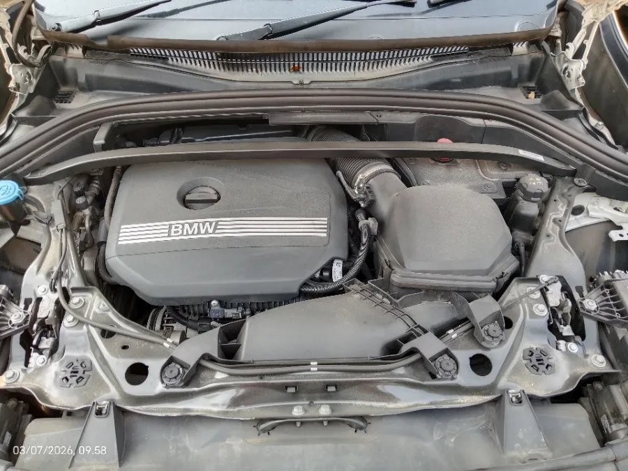 Foto Mobil Bekas Mesin BMW X1 1.5 Sdrive18i tahun 2023