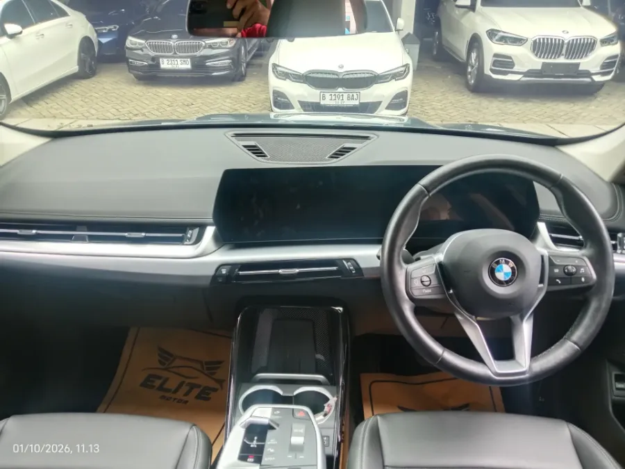 Foto Mobil Bekas Dashboard BMW X1 1.5 Sdrive18i tahun 2024