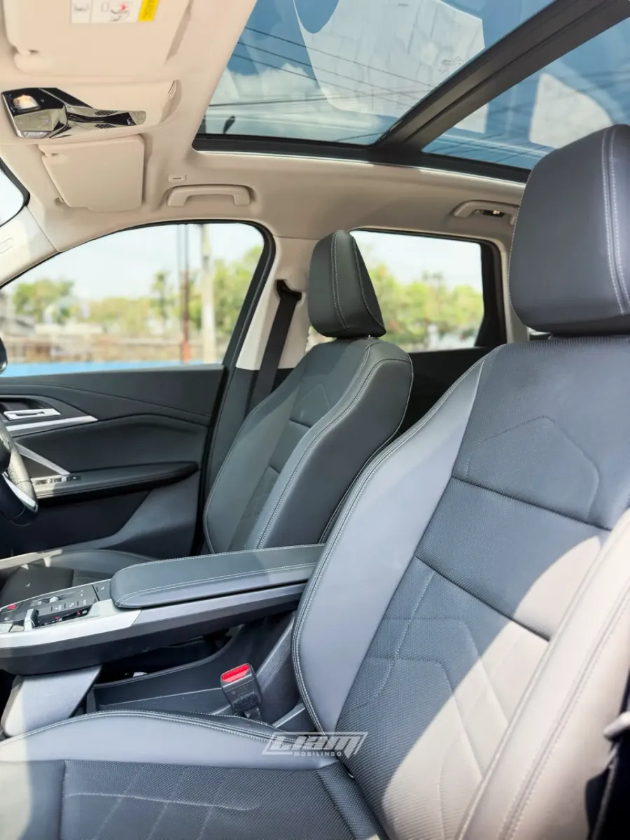 Foto Mobil Bekas Kabin Depan BMW X1 1.5 Sdrive18i tahun 2024