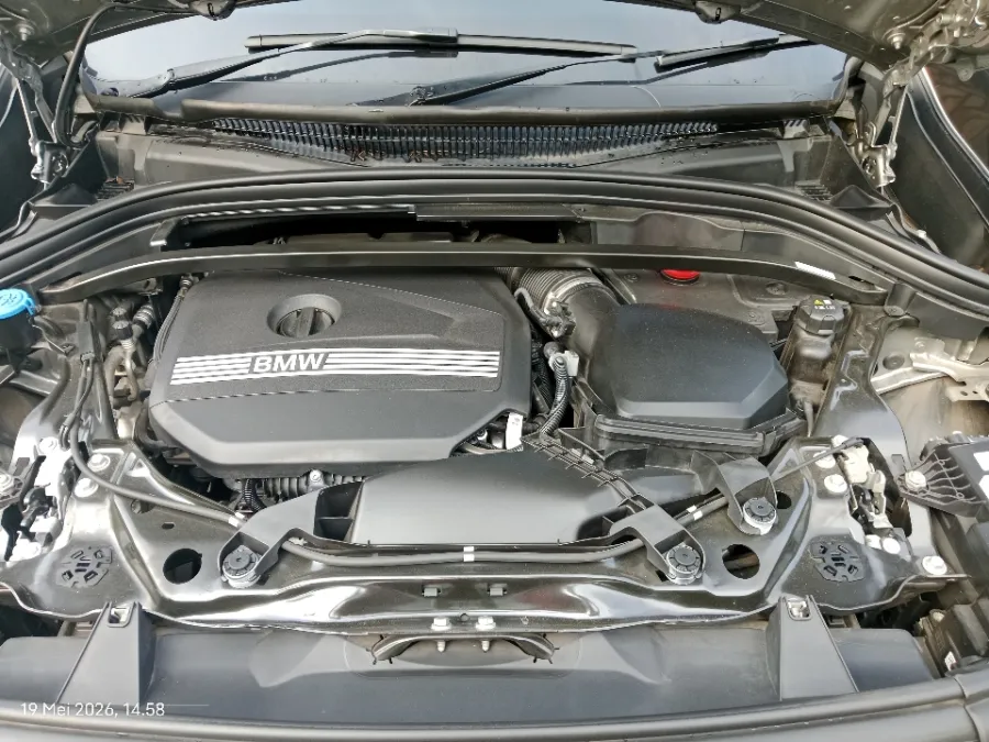 Foto Mobil Bekas Mesin BMW X1 1.5 Sdrive18i tahun 2024