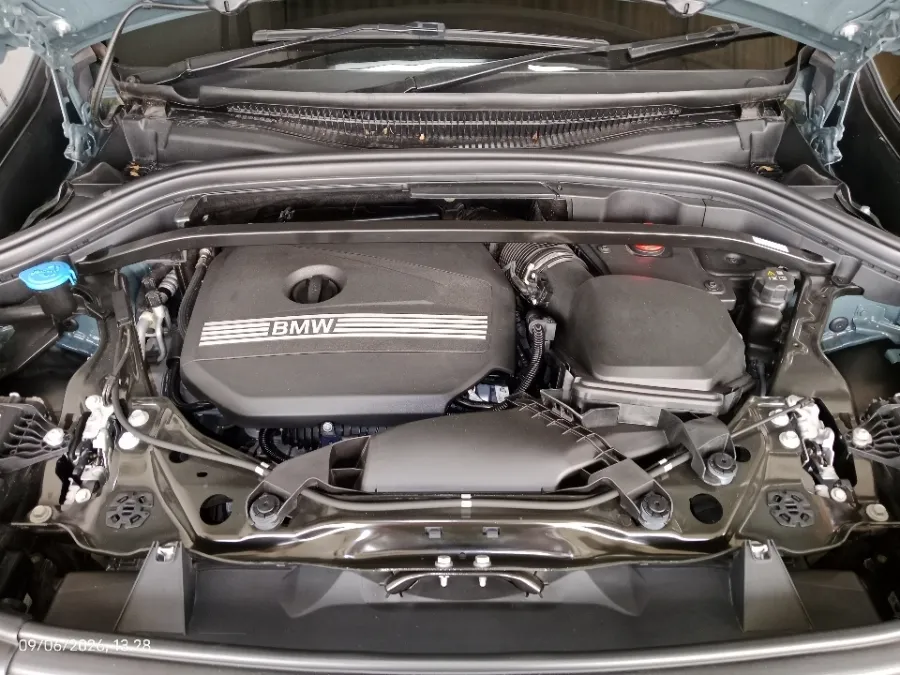 Foto Mobil Bekas Mesin BMW X1 1.5 Sdrive18i tahun 2024