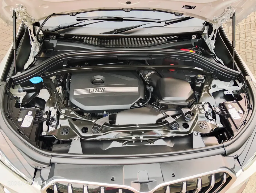 Foto Mobil Bekas Mesin BMW X1 1.5 Sdrive18i tahun 2024
