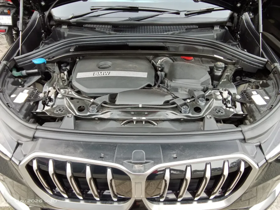 Foto Mobil Bekas Mesin BMW X1 1.5 Sdrive18i tahun 2024