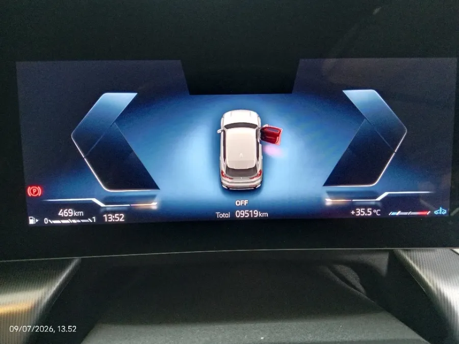 Foto Mobil Bekas Odometer BMW X1 1.5 Sdrive18i tahun 2024