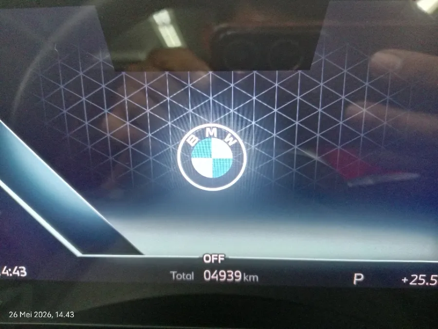 Foto Mobil Bekas Odometer BMW X1 1.5 Sdrive18i tahun 2024