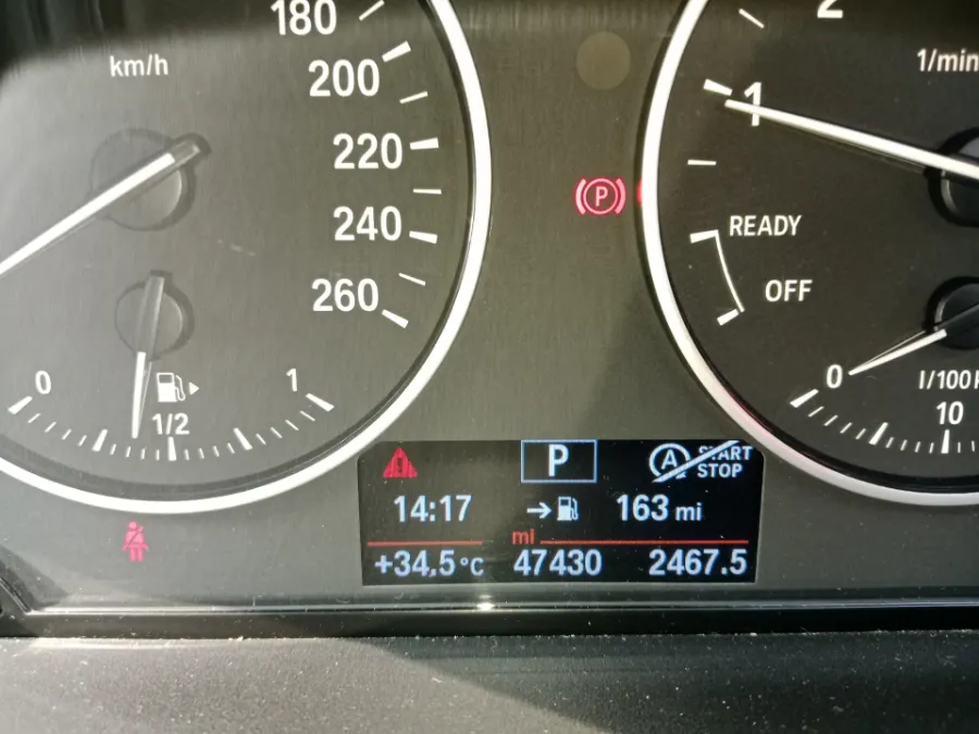 Foto Mobil Bekas Odometer BMW X1 1.5 Sdrive18i Xline tahun 2017