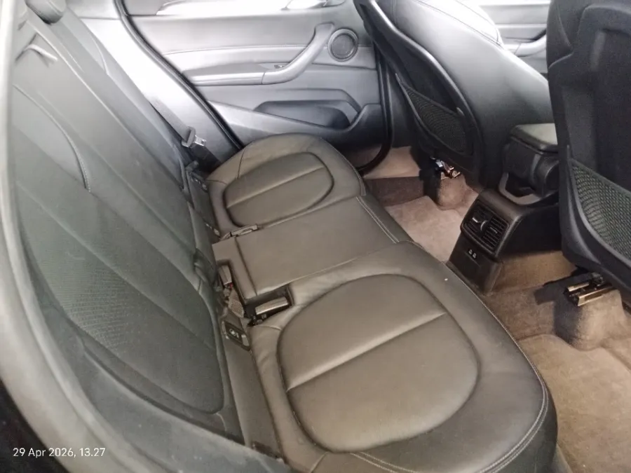 Foto Mobil Bekas Kabin Belakang BMW X1 1.5 Sdrive18i Xline tahun 2019