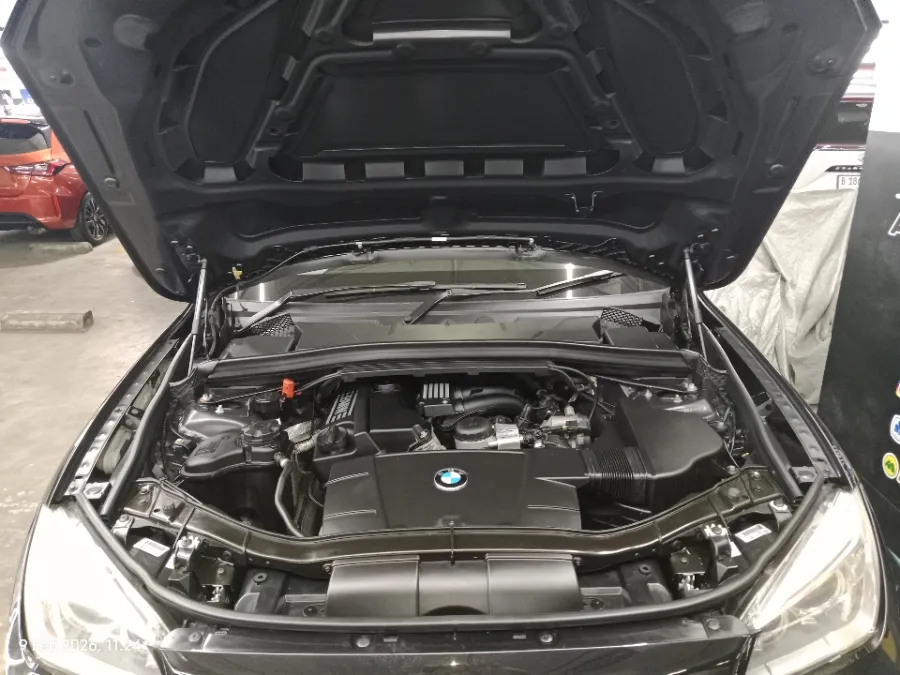 Foto Mobil Bekas Mesin BMW X1 2.0 Sdrive18i tahun 2013