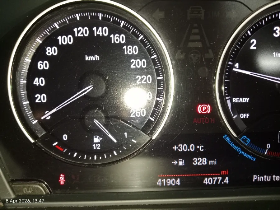 Foto Mobil Bekas Odometer BMW X1 2.0 Sdrive18i tahun 2018