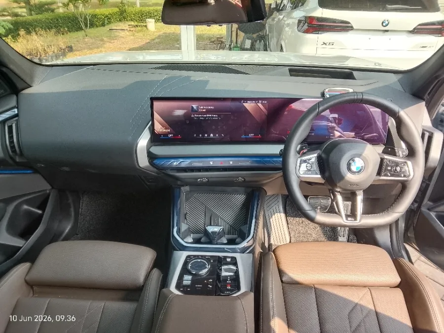 Foto Mobil Bekas Dashboard BMW X3 2.0 Xdrive20i Luxury tahun 2025