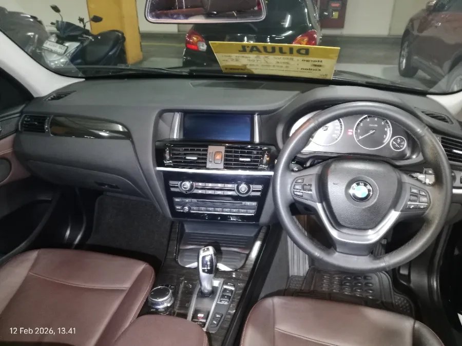 Foto Mobil Bekas Dashboard BMW X3 2.0 Xdrive20i Xline tahun 2016
