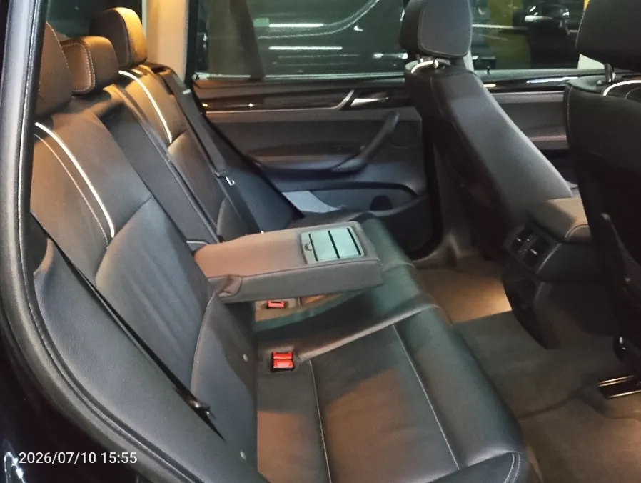 Foto Mobil Bekas Kabin Belakang BMW X3 2.0 Xdrive20i Xline tahun 2016