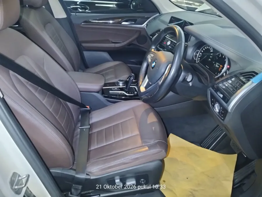 Foto Mobil Bekas Kabin Depan BMW X3 2.0 Xdrive20i Xline tahun 2018