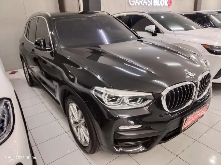 Foto Mobil Bekas Kanan Depan BMW X3 2.0 Xdrive20i Xline tahun 2019