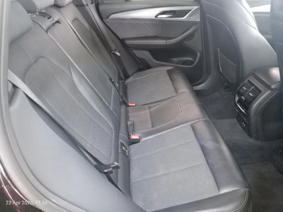 Foto Mobil Bekas Kabin Belakang BMW X3 2.0 Xdrive20i Xline tahun 2020