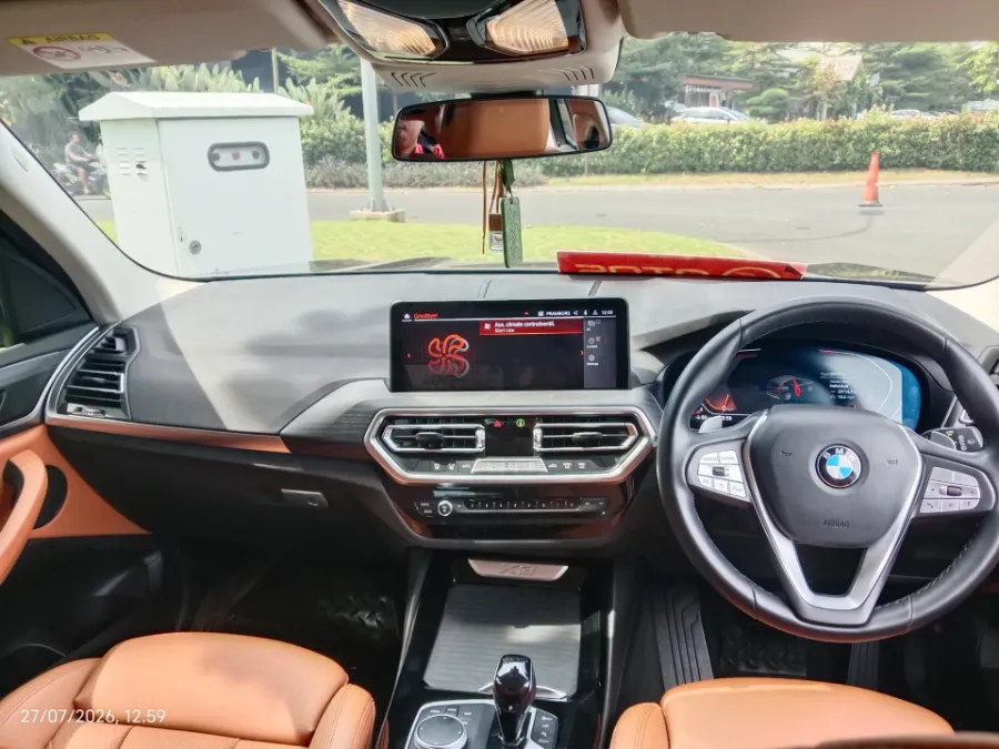 Foto Mobil Bekas Dashboard BMW X3 2.0 Xdrive20i Xline tahun 2022