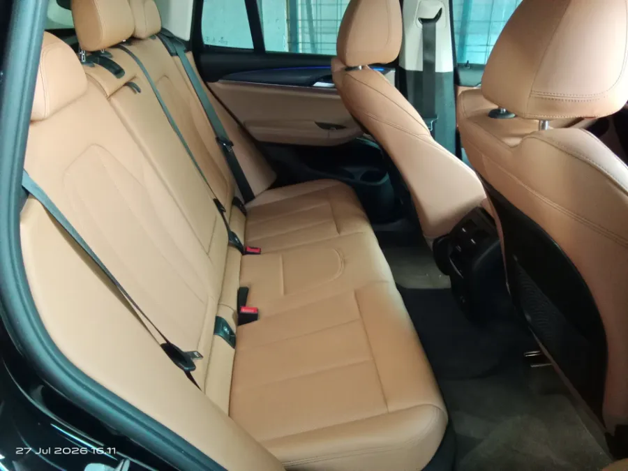 Foto Mobil Bekas Kabin Belakang BMW X3 2.0 Xdrive20i Xline tahun 2022