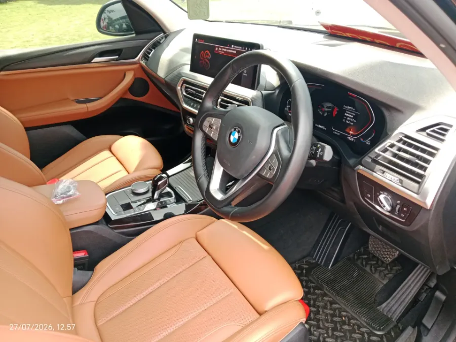 Foto Mobil Bekas Kabin Depan BMW X3 2.0 Xdrive20i Xline tahun 2022