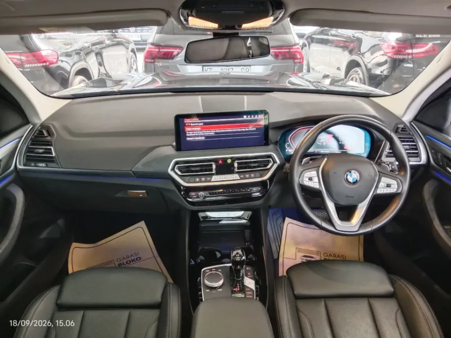 Foto Mobil Bekas Dashboard BMW X3 2.0 Xdrive20i Xline tahun 2023