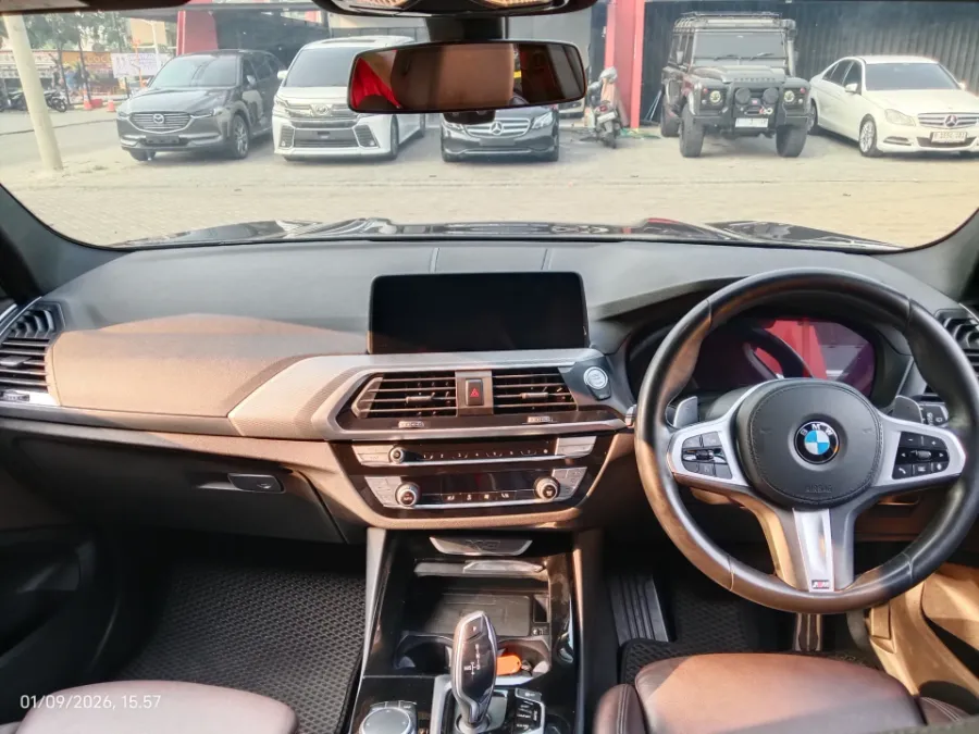 Foto Mobil Bekas Dashboard BMW X3 2.0 Xdrive30i tahun 2021