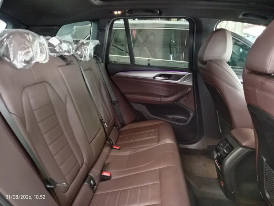 Foto Mobil Bekas Kabin Belakang BMW X3 2.0 Xdrive30i tahun 2021