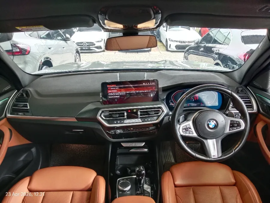 Foto Mobil Bekas Dashboard BMW X3 2.0 Xdrive30i tahun 2022