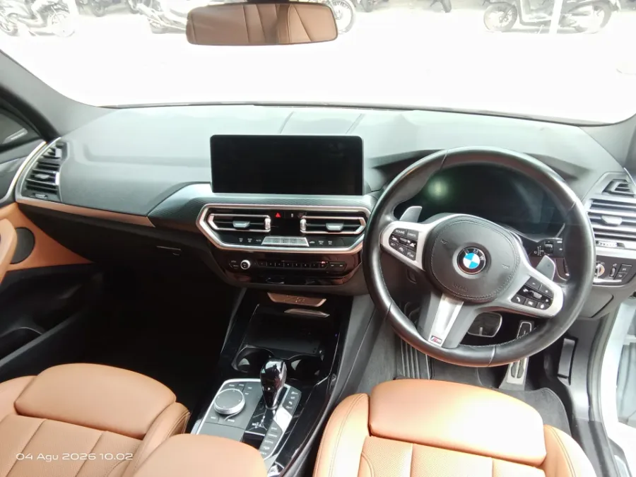 Foto Mobil Bekas Dashboard BMW X3 2.0 Xdrive30i tahun 2023