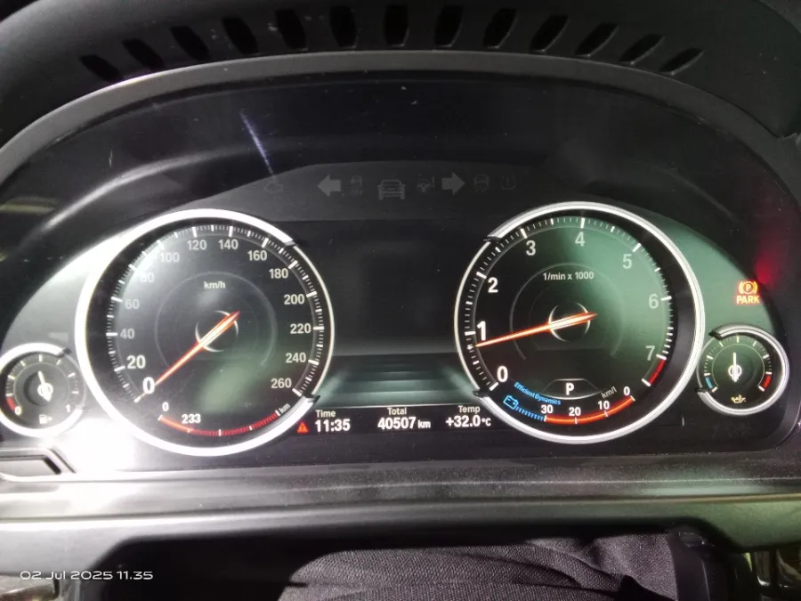 Foto Mobil Bekas Odometer BMW X5 3.0 tahun 2018