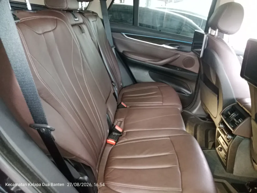 Foto Mobil Bekas Kabin Belakang BMW X5 3.0 Xdrive35i Xline tahun 2016